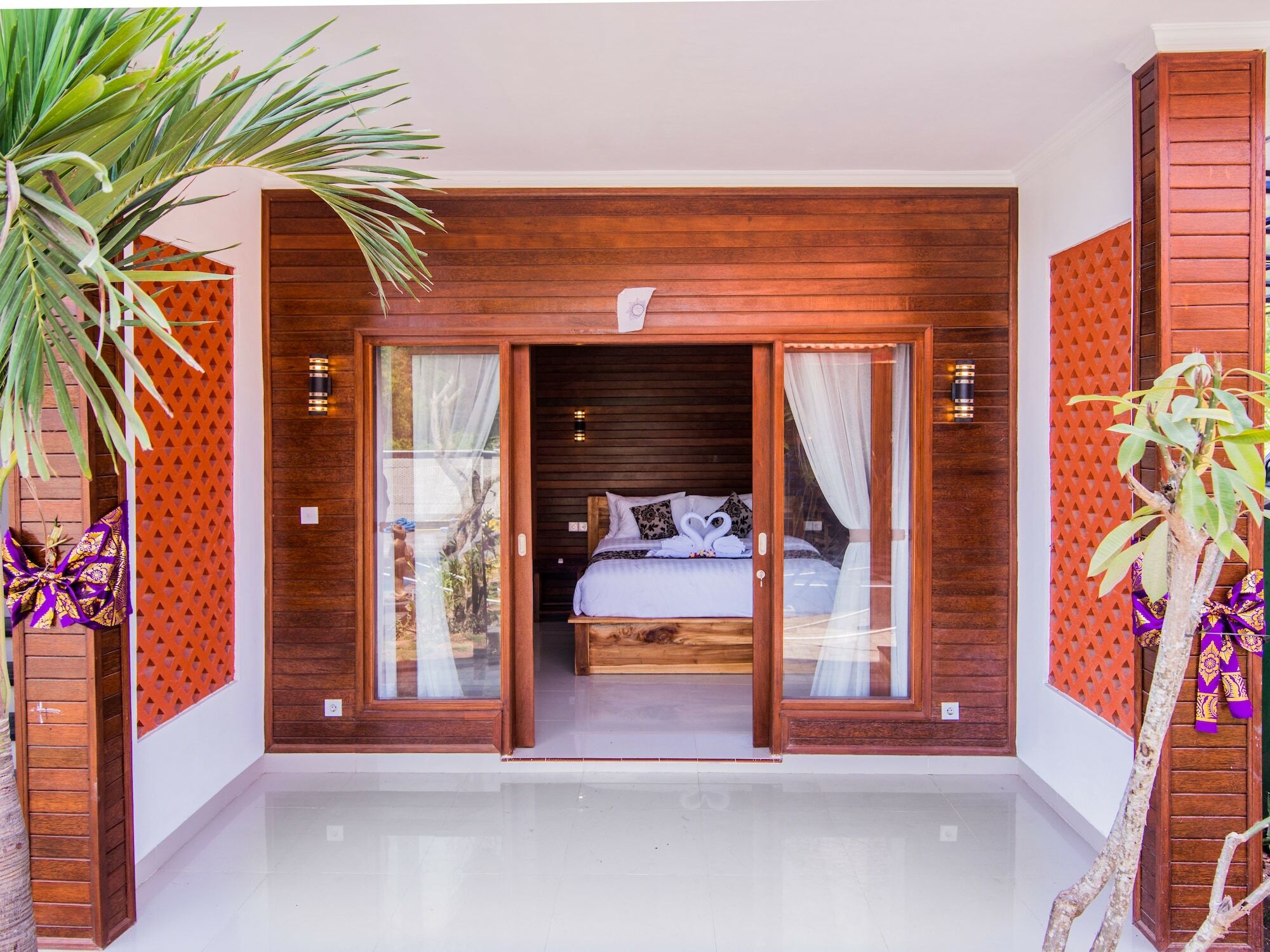 Lembongan Cempaka Villa & Restaurant Нуса-Лембонган Экстерьер фото